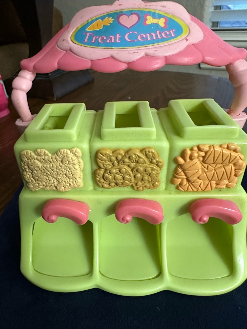 Littlest Pet Shop-Treat center, Hamster Wheel, Cheese Shop and Snore and Slumber
